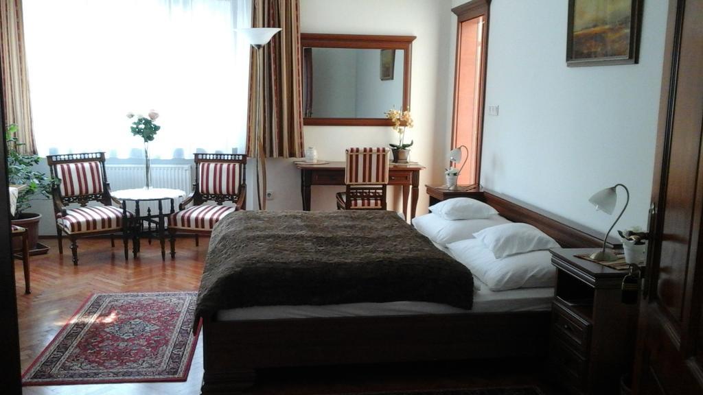 Villa Cecile Sopron Eksteriør bilde
